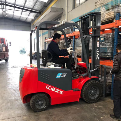 CPD20S JAC Forklift Truck électrique à moteur diesel 2.5T avec le connecteur d'ampère